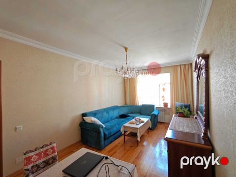 Satılır 3 otaqlı köhnə tikili 80 m²