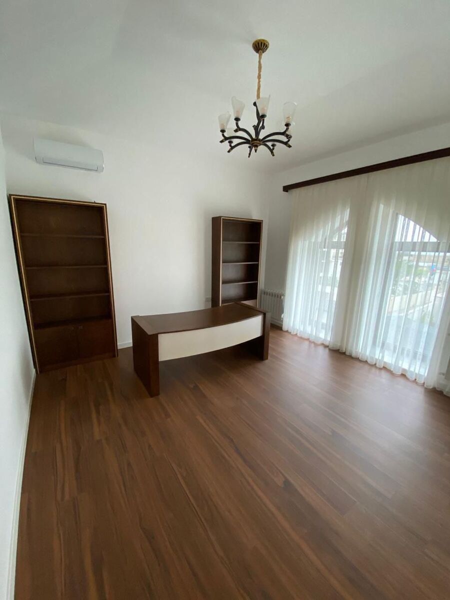 İcarəyə verilir 8 otaqlı həyət evi/bağ evi 700 m² — Ev, villa, Bakı (12)
