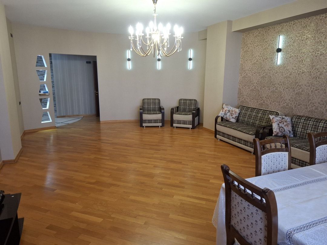 İcarəyə verilir 3 otaqlı yeni tikili 180 m² — Mənzil, Bakı (7)