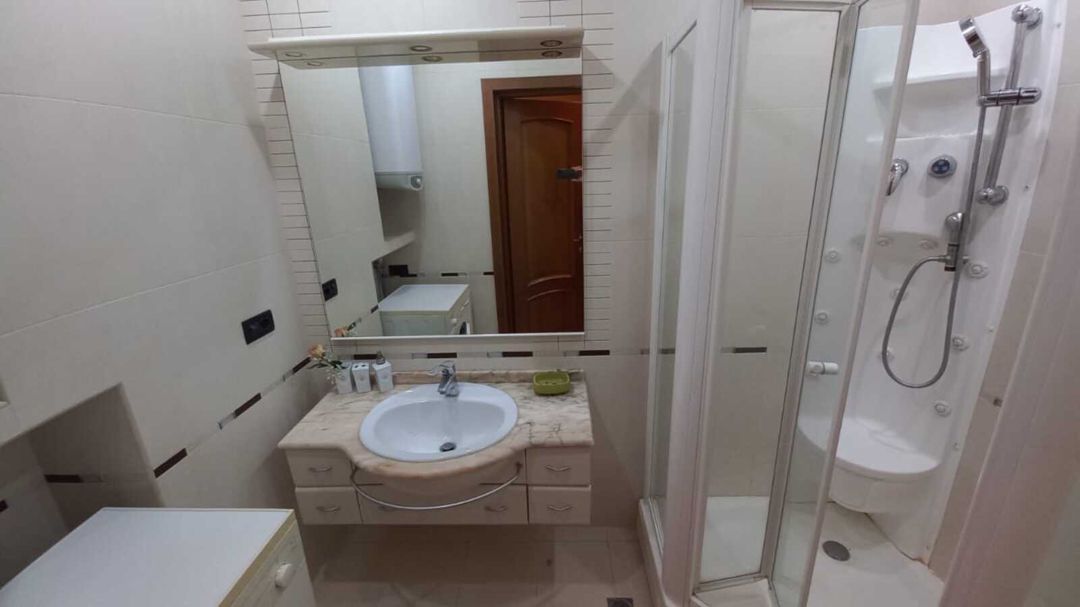 İcarəyə verilir 3 otaqlı köhnə tikili 140 m² — Mənzil, Bakı (7)