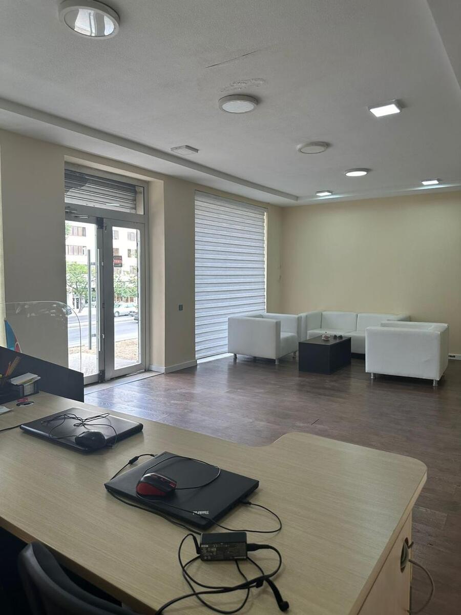 Satılır obyekt 210 m² — Əmlak, Bakı (5)