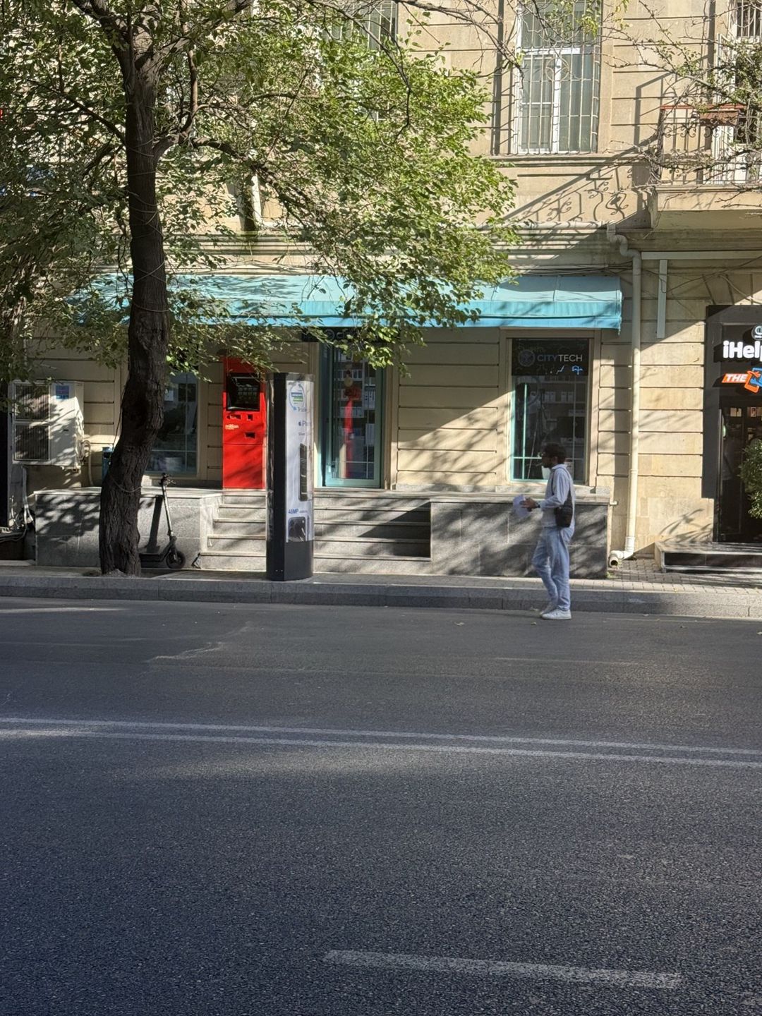 Satılır obyekt 136 m² — Əmlak, Bakı (4)