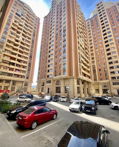 Satılır 3 otaqlı yeni tikili 160 m² — Bakı