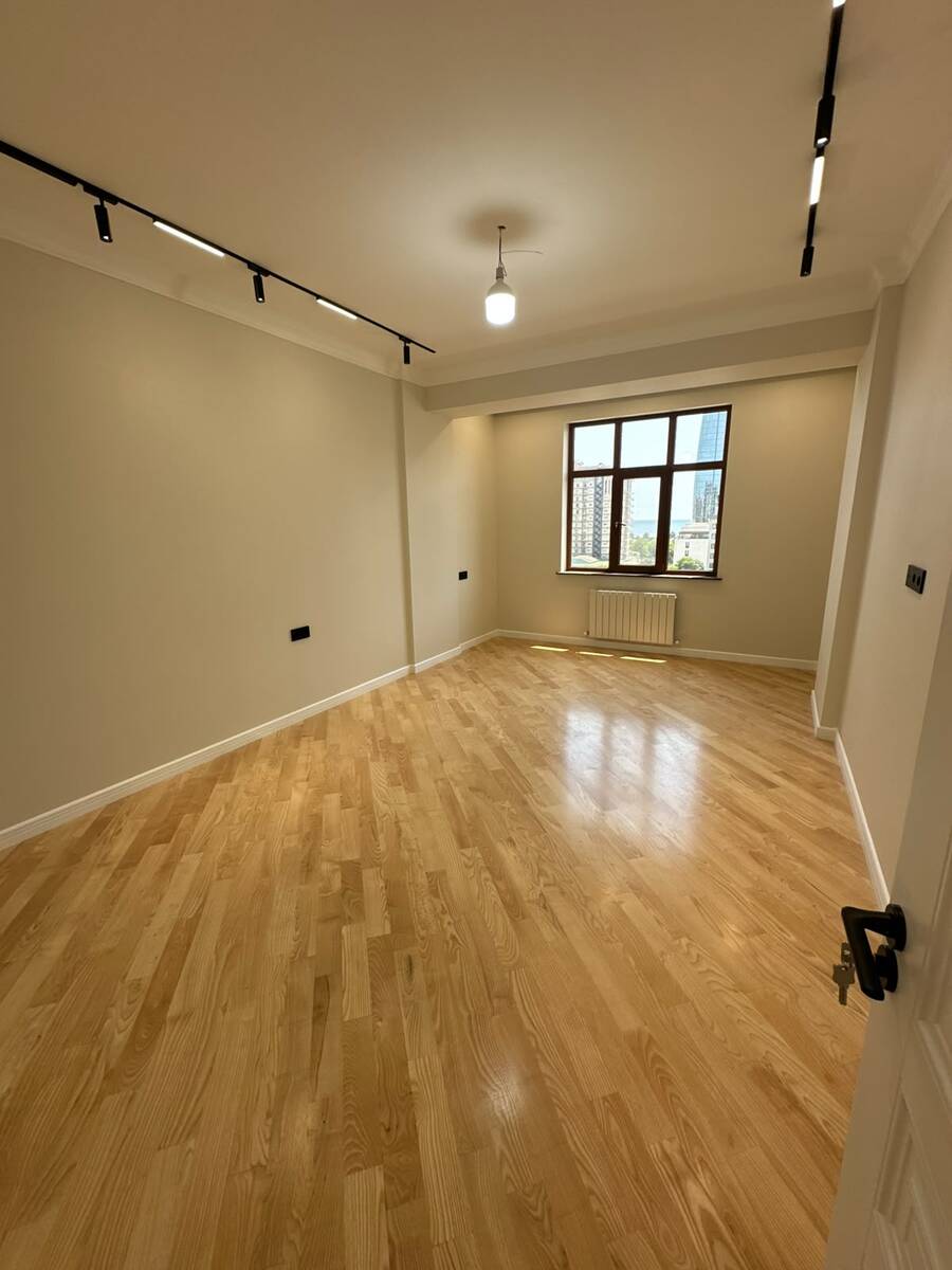 Satılır 4 otaqlı yeni tikili 211 m² — Mənzil, Bakı (5)