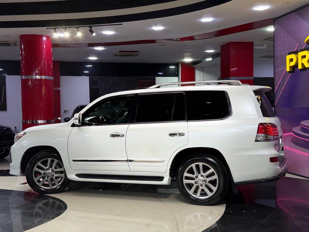Lexus LX 570, 5.7 L, 2014 il, 150 000 km — Avtomobillər, Bakı (9)