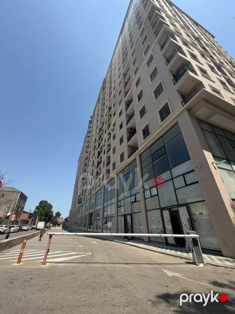 Satılır obyekt 600 m²