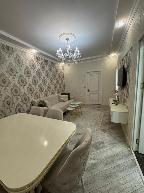 Satılır 2 otaqlı köhnə tikili 55 m² — Bakı