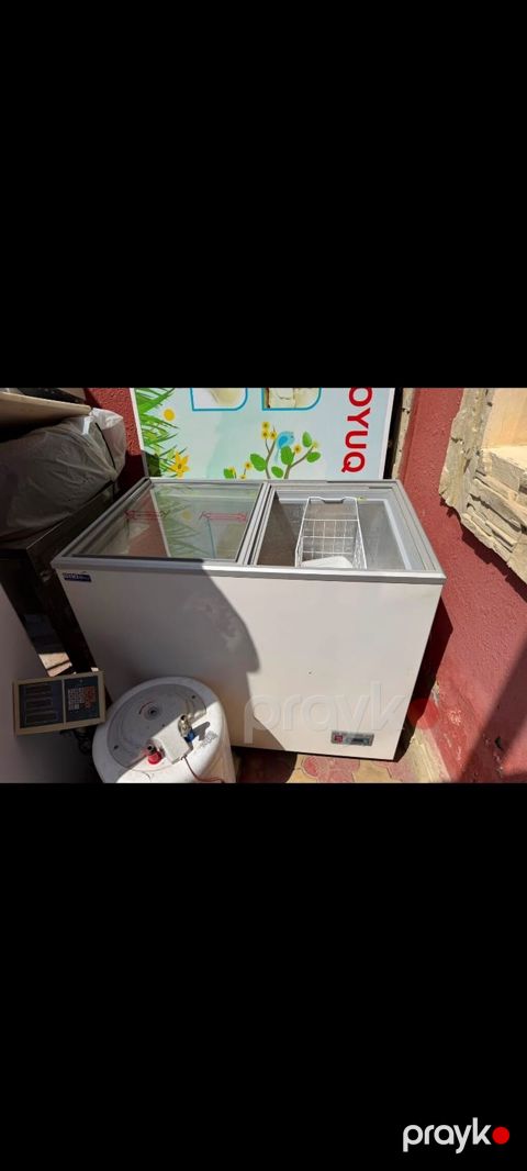 Şüşəli dondurucu, Uğur — Bakı