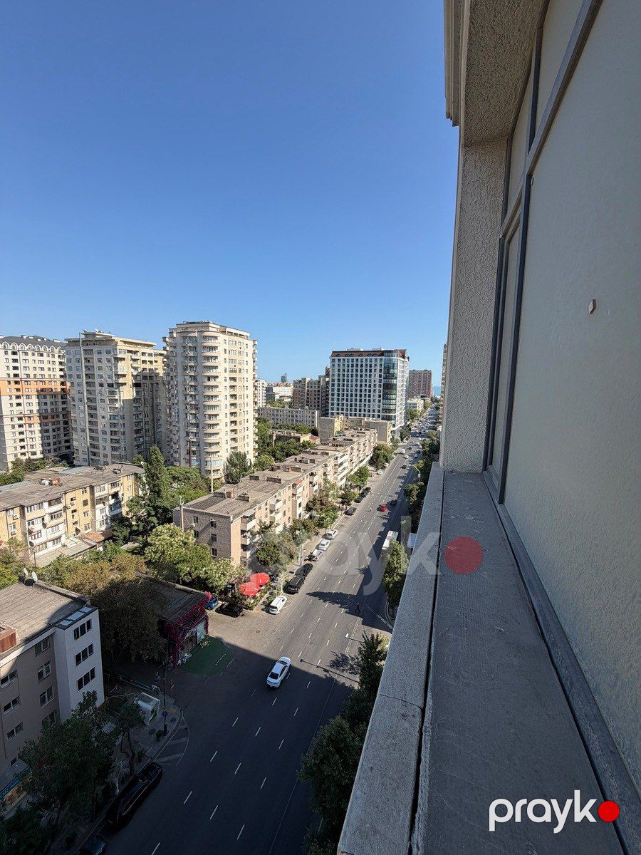 Satılır 4 otaqlı yeni tikili 241 m² — Mənzil, Bakı (4)