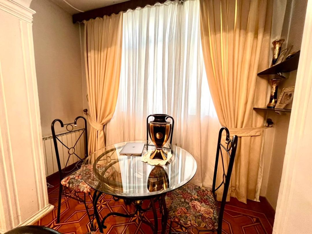 Satılır 2 otaqlı köhnə tikili 60 m² — Mənzil, Bakı (3)