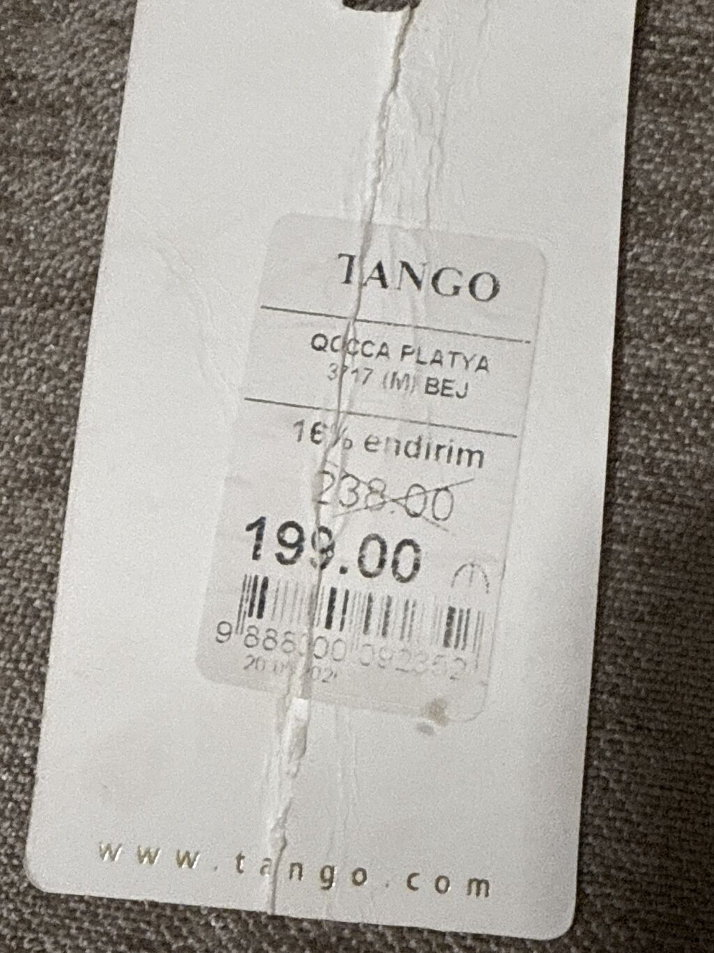 Xanımlara xüsusi zəriflik qatan ağ rəngdə, qara xallı mini don — Şəxsi əşyalar, Xırdalan (3)