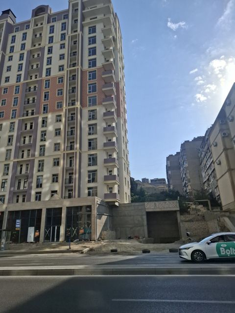 Satılır qaraj 25 m² — Bakı