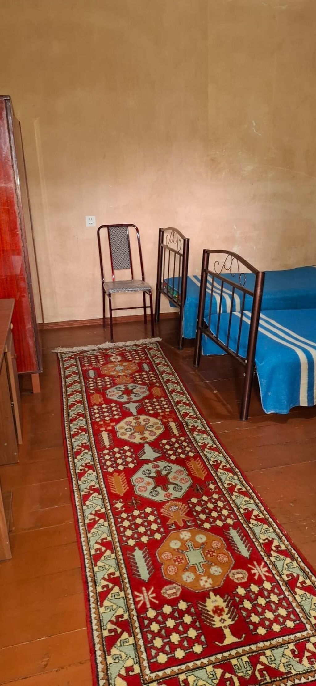 Günlük kirayə üçün sadə və səliqəli otaq Təsvir: - 2 ayrı tək — Daşınmaz əmlak, Bakı (3)