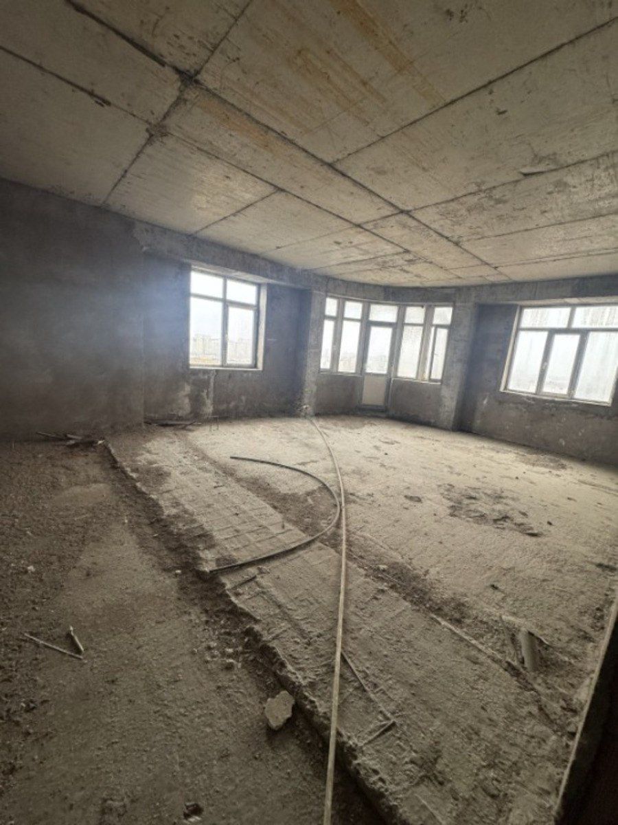 Satılır 3 otaqlı yeni tikili 185 m² — Mənzil, Bakı (2)