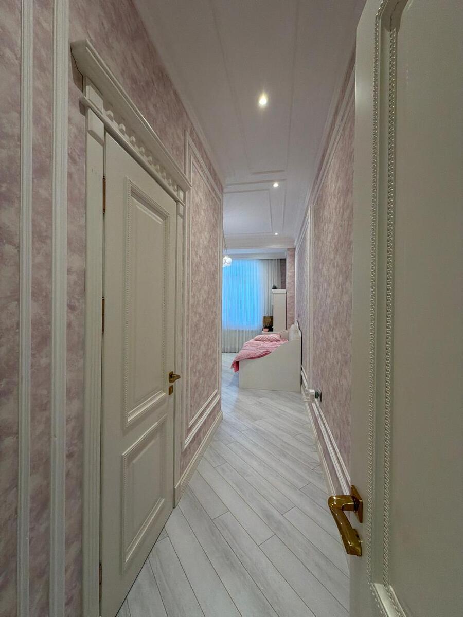 Satılır 4 otaqlı yeni tikili 206 m² — Mənzil, Bakı (11)