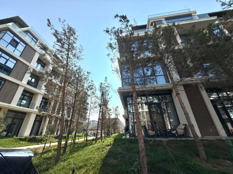Satılır 3 otaqlı yeni tikili 135.6 m² — Bakı