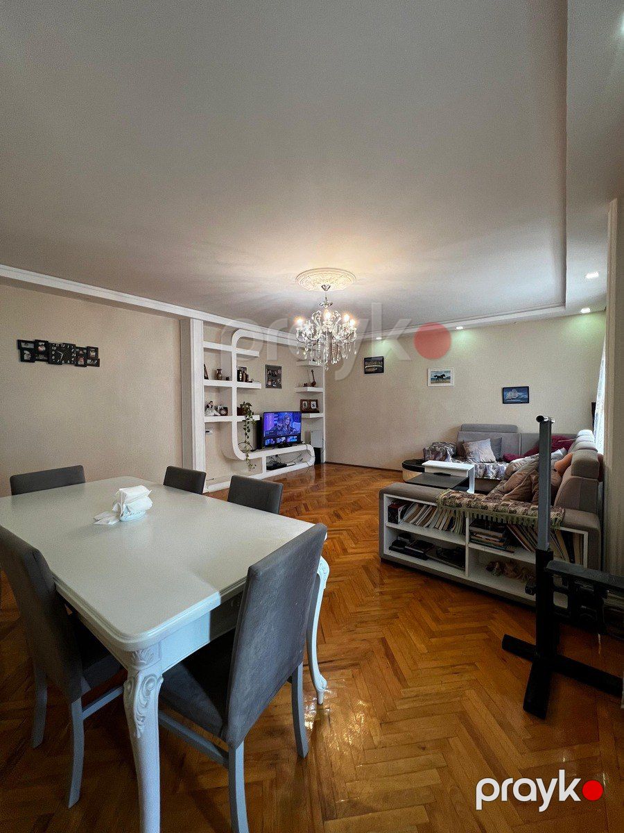 Satılır 5 otaqlı köhnə tikili 120 m² — Mənzil, Bakı (8)