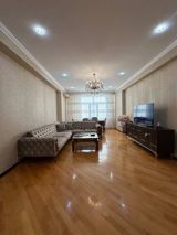 Satılır 3 otaqlı yeni tikili 101 m² — Əli