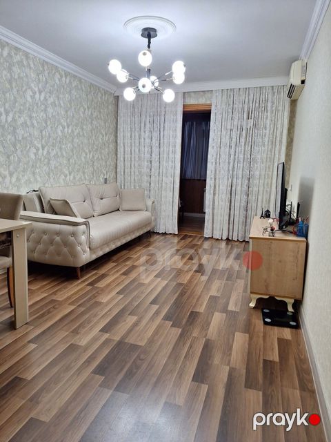 Satılır 3 otaqlı köhnə tikili 55 m²