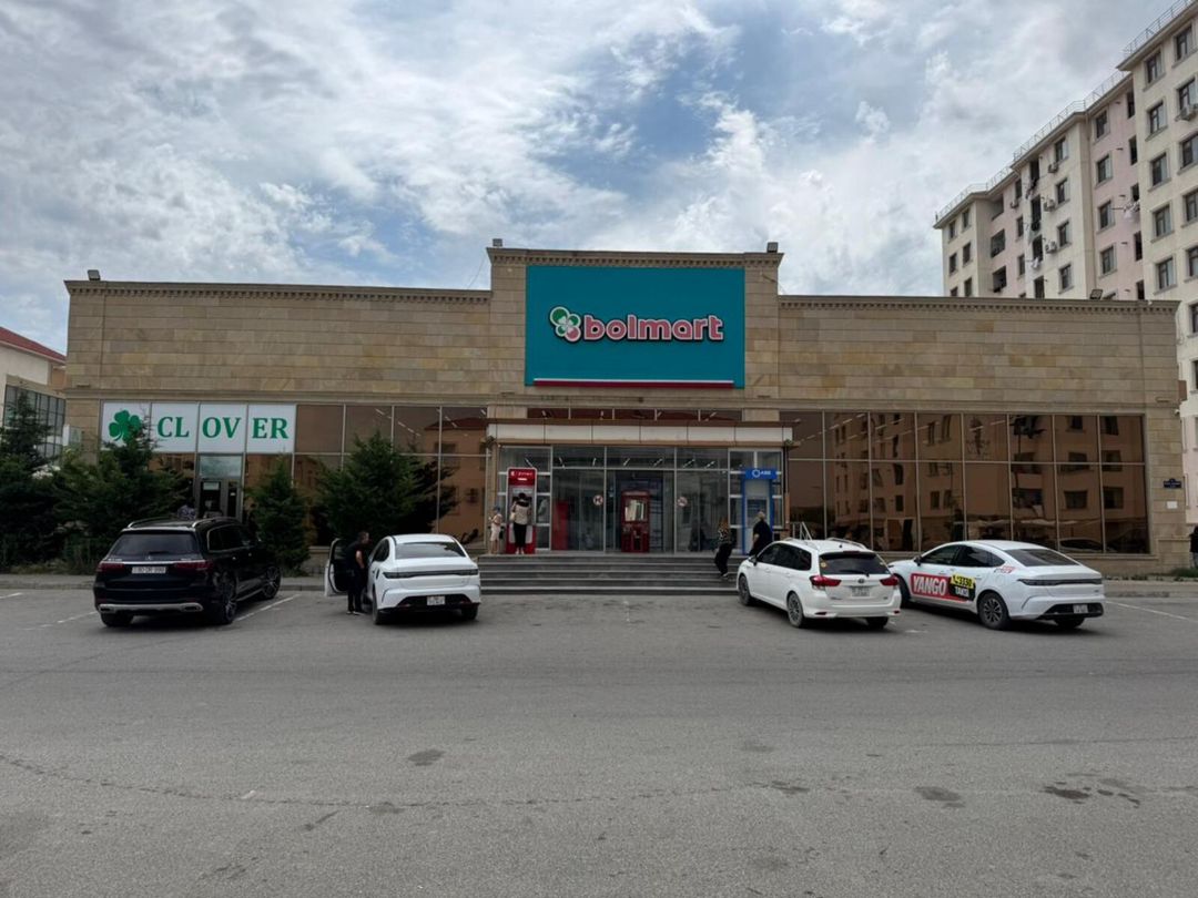 Satılır obyekt 1370 m² — Əmlak, Bakı (2)