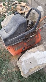 Kompressor hava vuran Tam işləkdir. 50 yazılıb amma təmiz 40 yıgır — Pumps and compressors