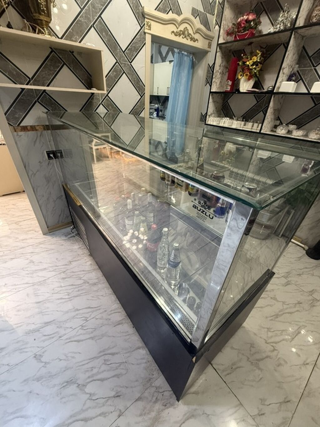 Soyuduculu vitrin – şüşə önlü, üfüqi servis tipli. Tam İdeal — Biznes və avadanlıq, Bakı