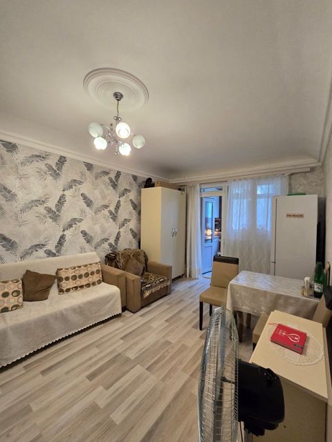 Satılır 2 otaqlı köhnə tikili 40 m² — Bakı