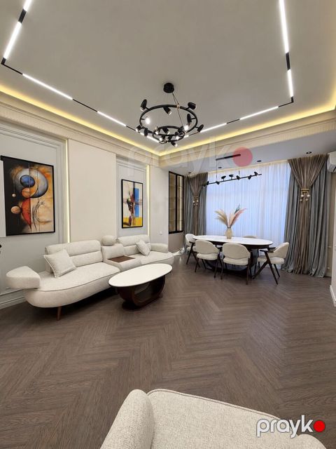 Satılır 3 otaqlı yeni tikili 133 m²