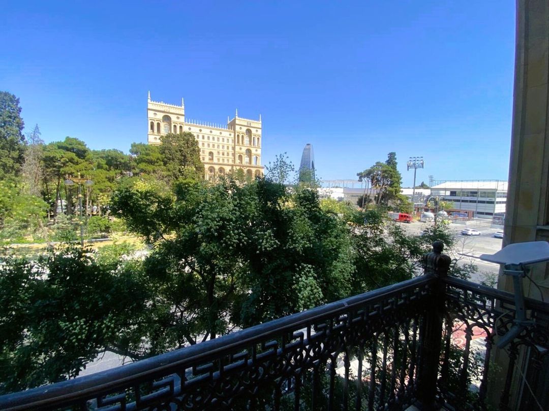 Satılır 4 otaqlı köhnə tikili 120 m² — Mənzil, Bakı (4)