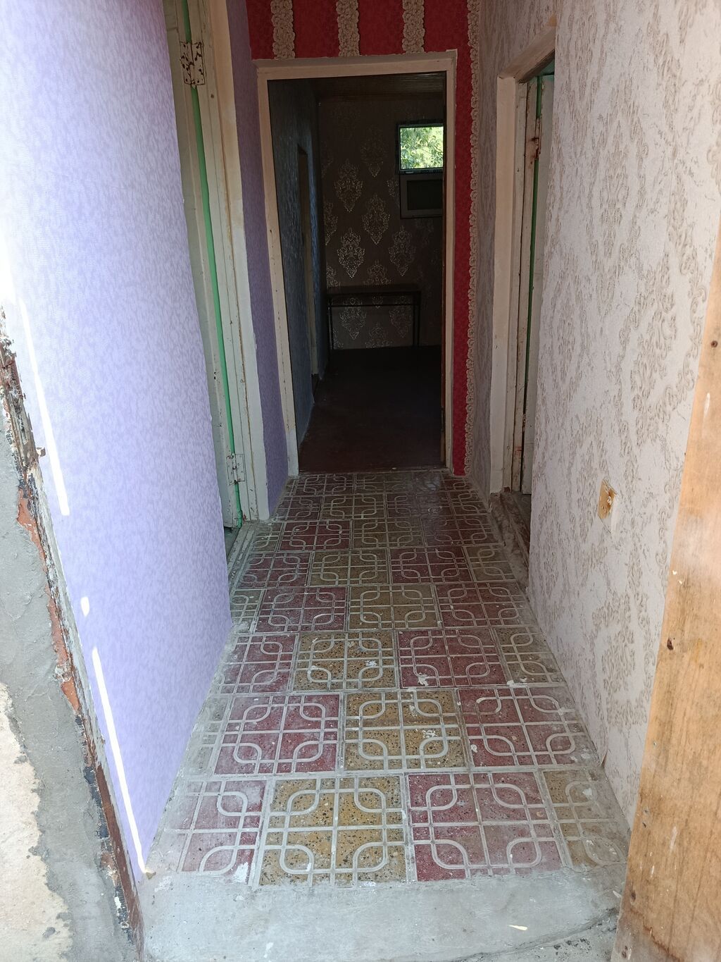 Salam iki otaq bir salon kunasi hamam tualet birdi qaz işıq sizlikdi — Daşınmaz əmlak, Digah (2)