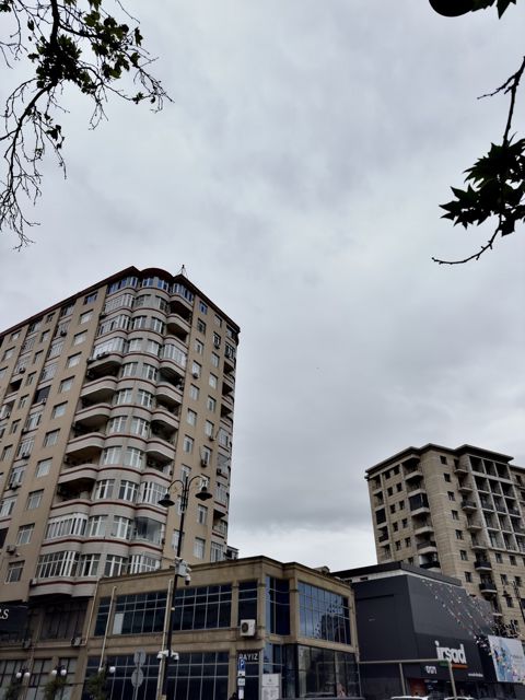 Satılır 3 otaqlı yeni tikili 150.3 m² — Bakı