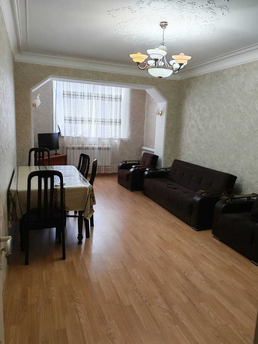 İcarəyə verilir 2 otaqlı köhnə tikili 62 m² — Mənzil, Bakı