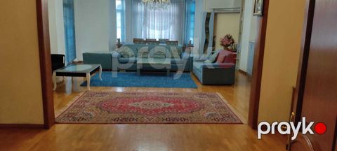 İcarəyə verilir 4 otaqlı yeni tikili 220 m²