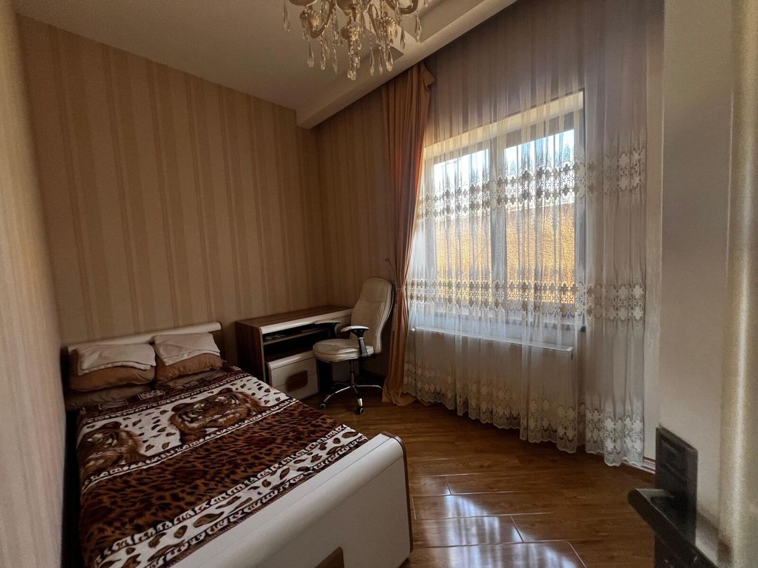 Satılır 6 otaqlı həyət evi/bağ evi 197 m² — Ev, villa, Bakı (12)