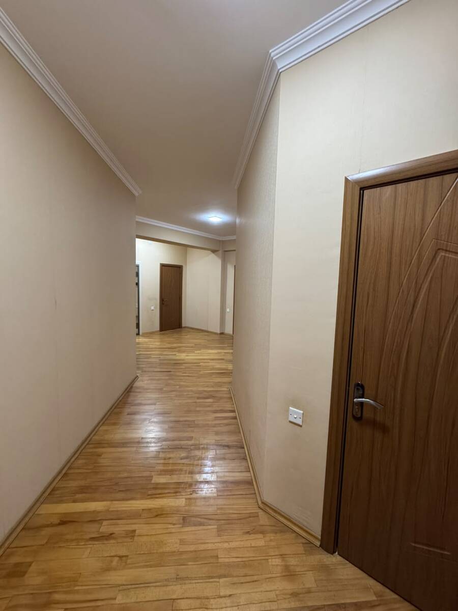 Satılır 3 otaqlı yeni tikili 180 m² — Mənzil, Bakı (7)