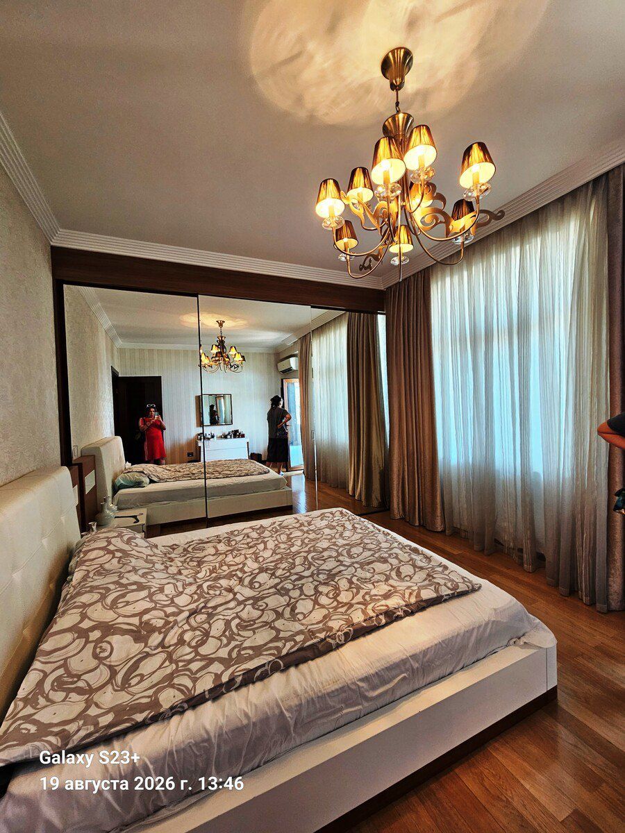 Satılır 4 otaqlı yeni tikili 196 m² — Mənzil, Bakı (10)