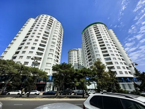 Satılır 4 otaqlı yeni tikili 260 m² — Bakı