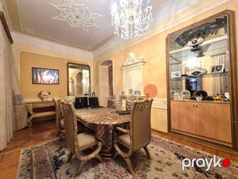 Satılır 3 otaqlı köhnə tikili 108 m²