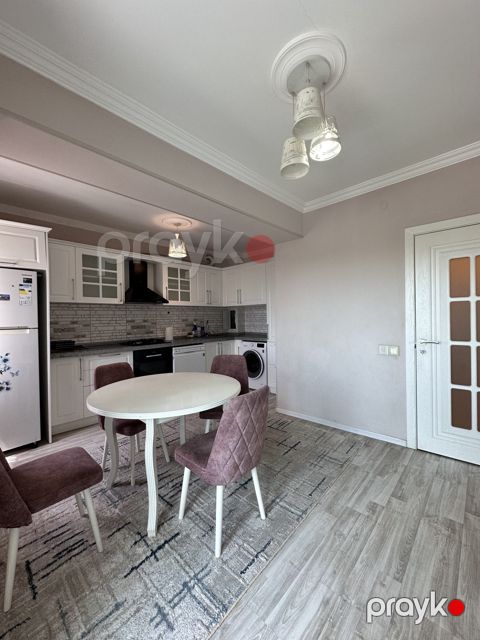 Satılır 3 otaqlı köhnə tikili 85 m²