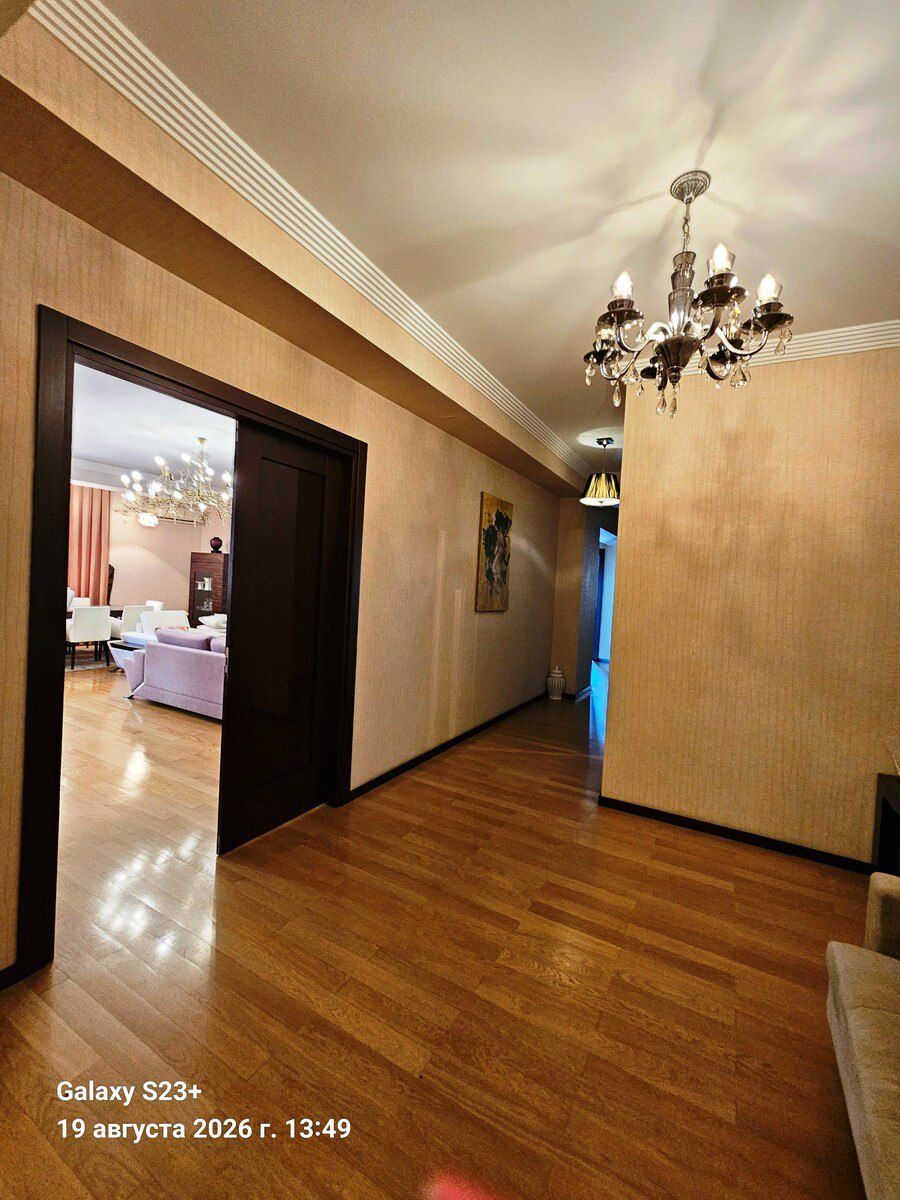 Satılır 4 otaqlı yeni tikili 196 m² — Mənzil, Bakı (7)