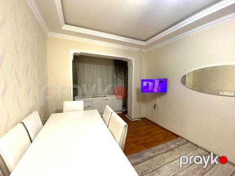 Satılır 2 otaqlı köhnə tikili 65 m²
