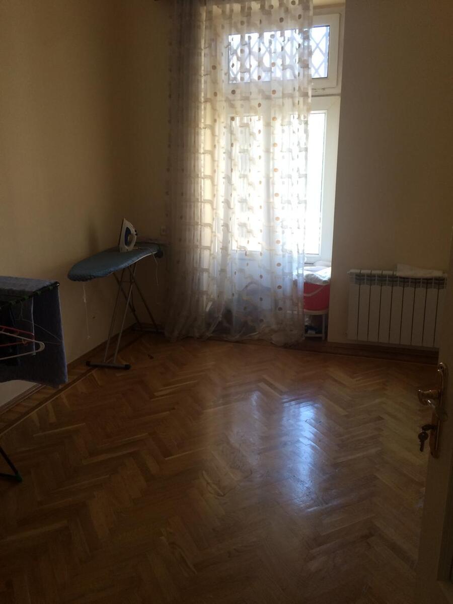 Satılır 2 otaqlı köhnə tikili 80 m² — Mənzil, Bakı (8)