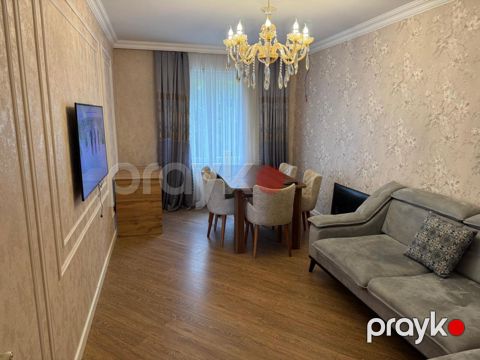 İcarəyə verilir 2 otaqlı köhnə tikili 70 m²