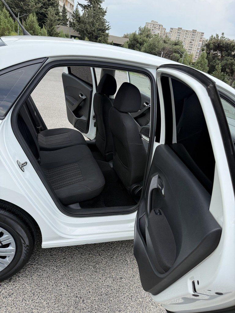 Volkswagen Polo, 1.6 L, 2019 il, 95 500 km — Avtomobillər, Bakı (8)