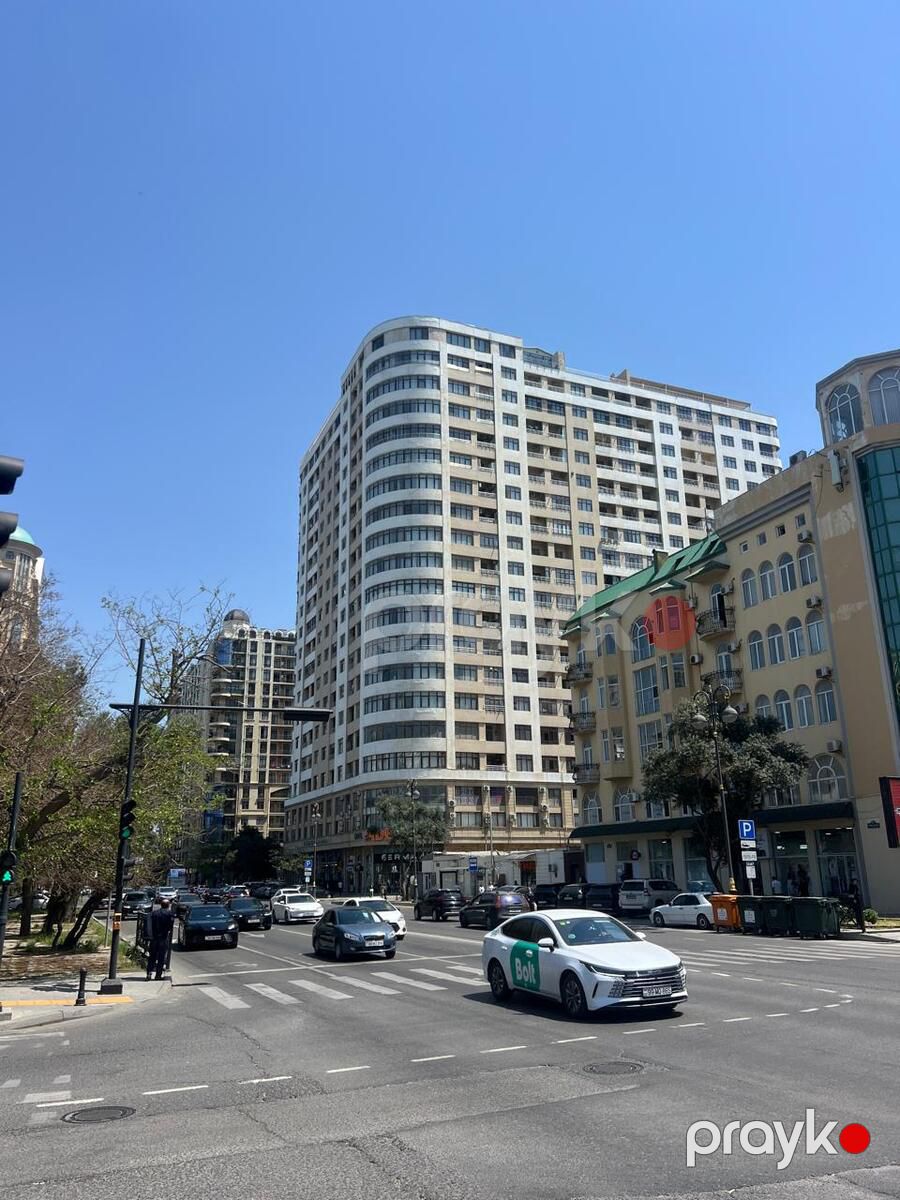 Satılır 2 otaqlı köhnə tikili 55 m² — Mənzil, Bakı (2)