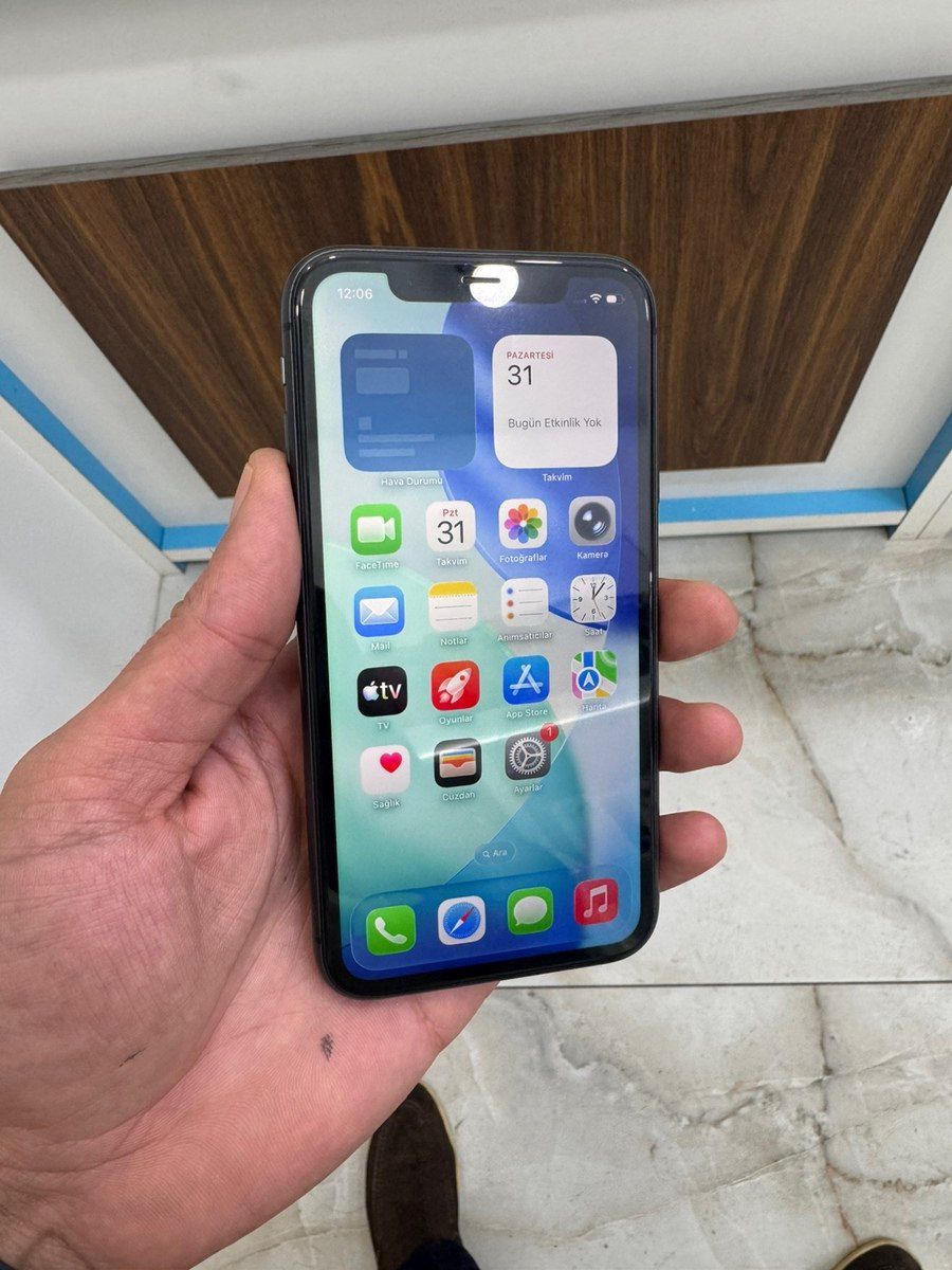 Apple iPhone 11 Black 64GB/4GB — Smartfonlar, Bakı