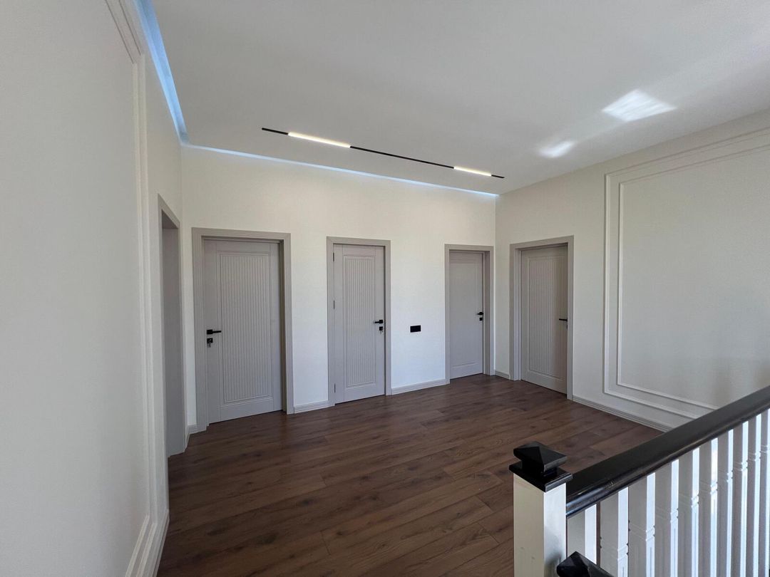 Satılır 5 otaqlı həyət evi/bağ evi 220 m² — Ev, villa, Bakı (11)