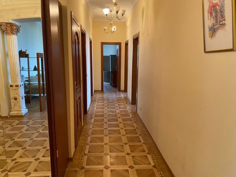 İcarəyə verilir 7 otaqlı yeni tikili 500 m² — Bakı