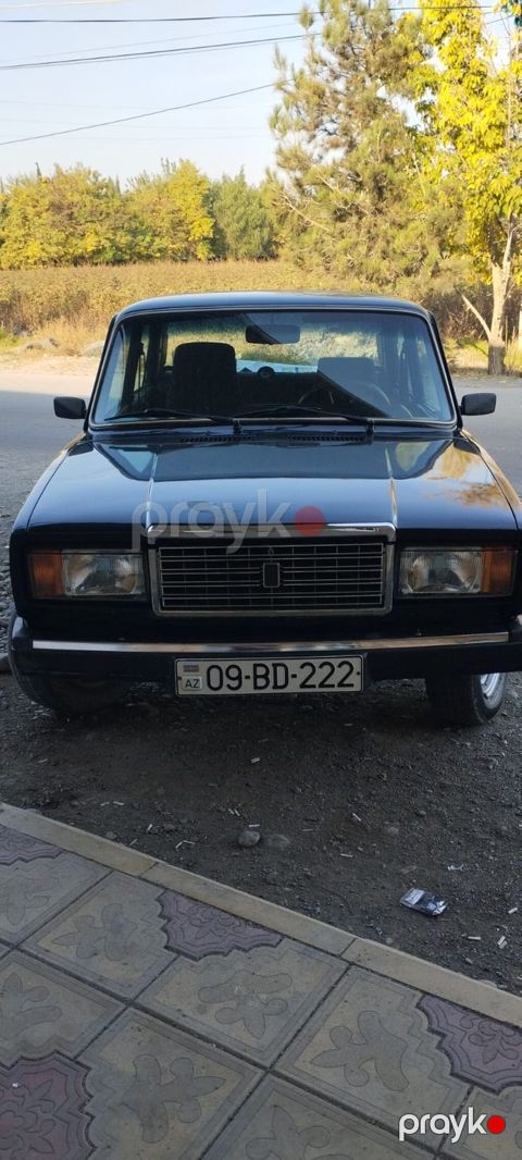 VAZ (Lada) 2107: 1.6 l 1998 il 300000 km Sedan