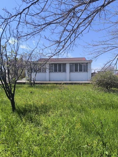 Satılır 4 otaqlı həyət evi/bağ evi 130 m² — Bakı
